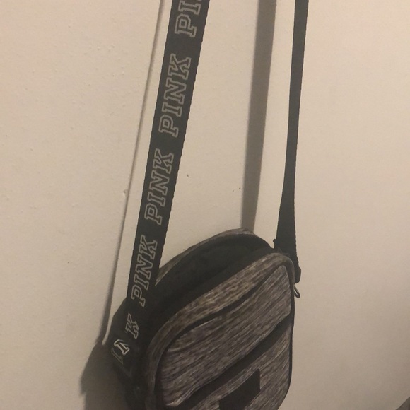 NEW VS PINK CROSSBODY BAG - Picture 3 of 4